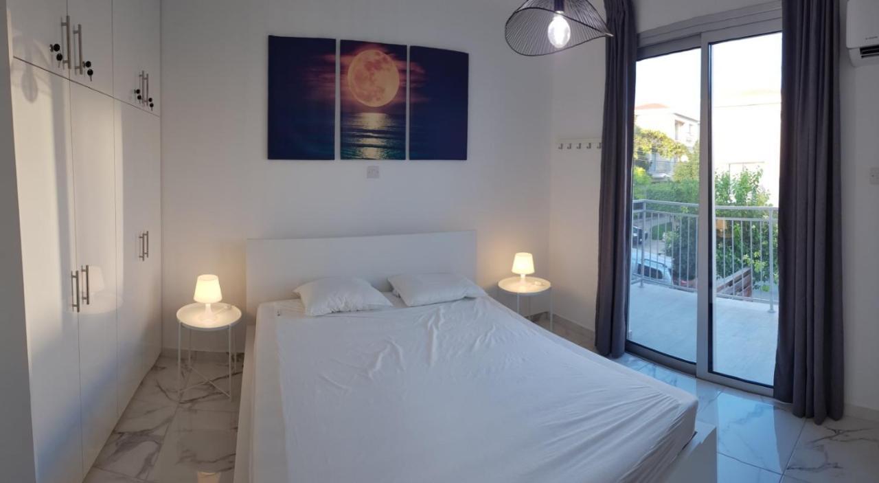 Eros Maisonette In Latchi Area Just 700 Meters Or One-Minute Drive From Polis Municipal Beach Exterior foto